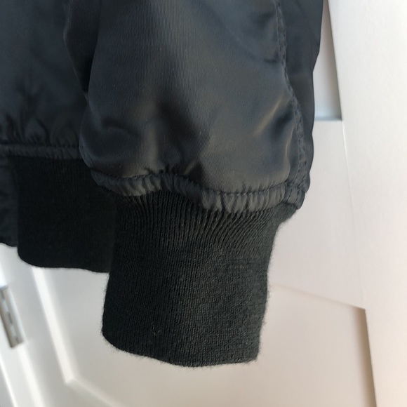 EUC Uniqlo boys jacket size 11-12 - Picture 4 of 6